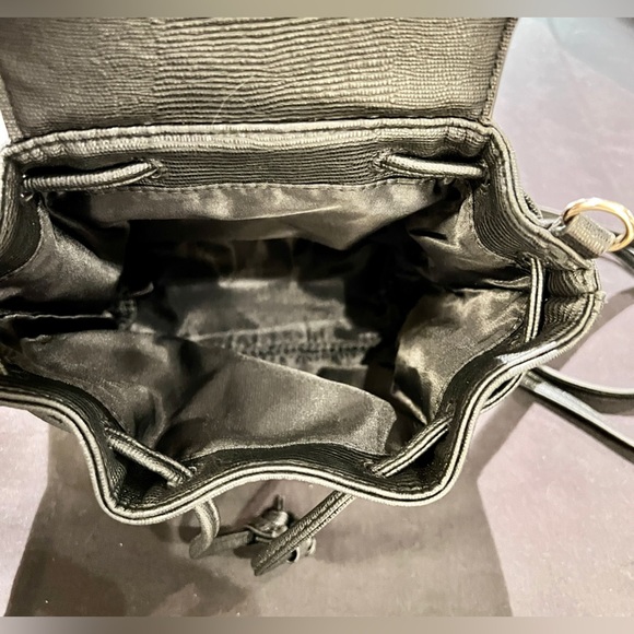 Victoria’s Secret Cinch Black Backpack w/Versatile Straps-Trendy & Small ✨ - Picture 5 of 7